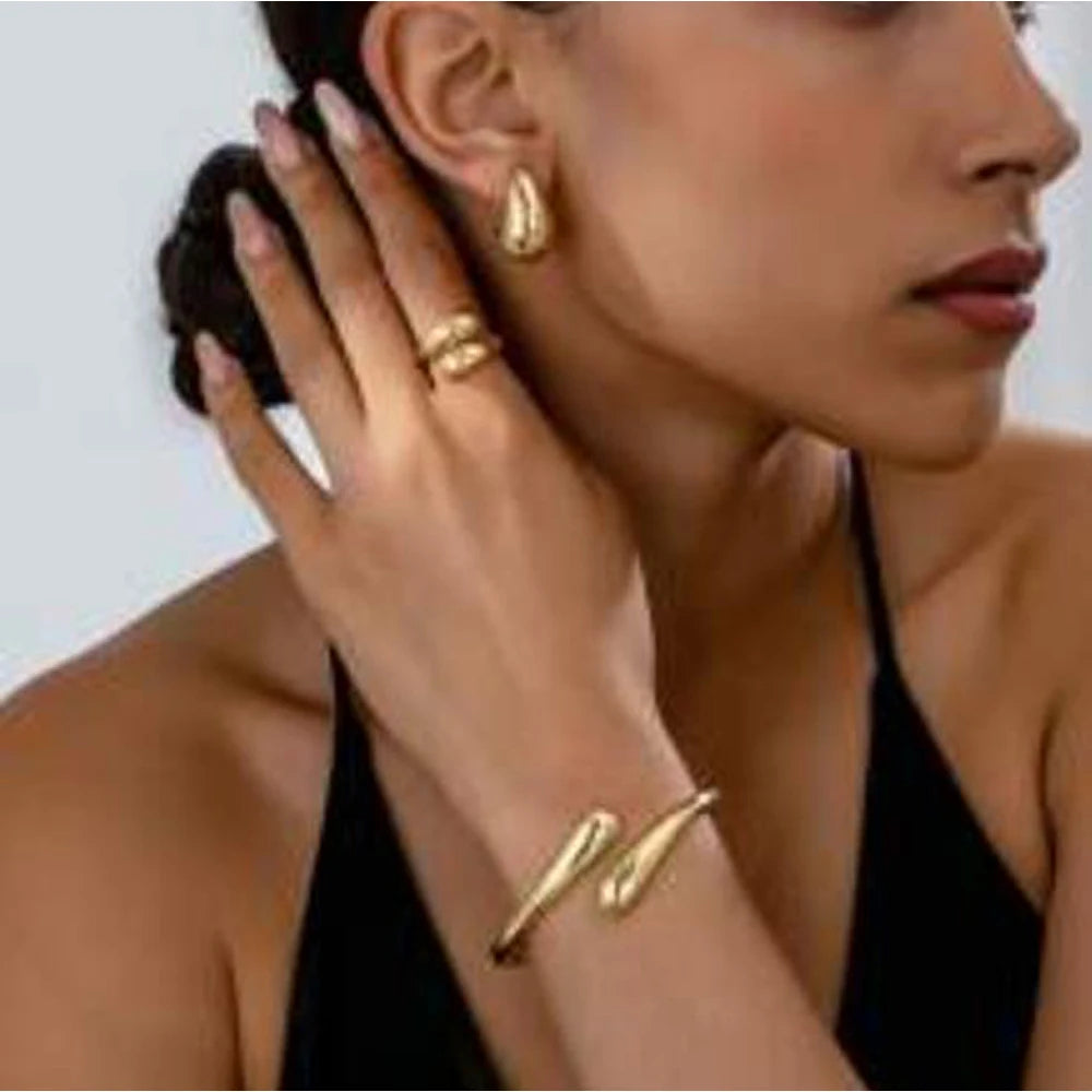 Sa5f12245e700435ea983e01c7e9c39d3N